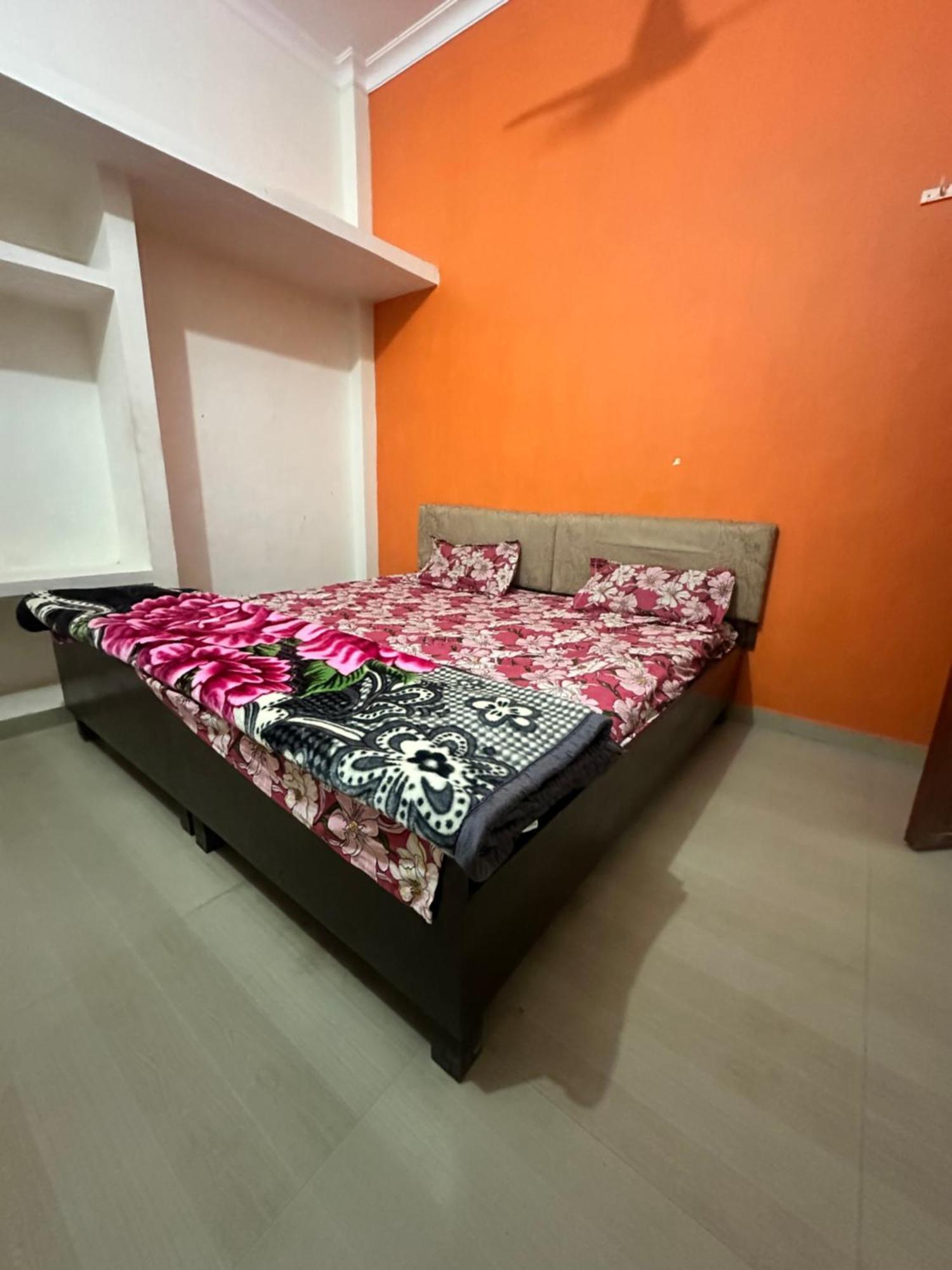 Khatu Shyam Guest House Ayodhya Eksteriør billede