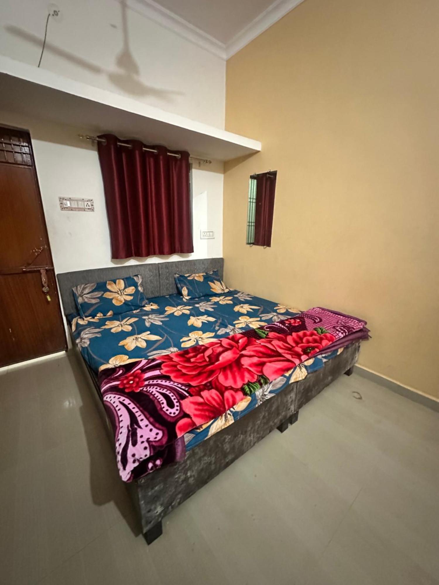 Khatu Shyam Guest House Ayodhya Eksteriør billede