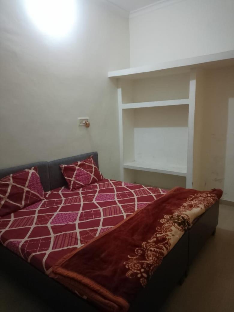 Khatu Shyam Guest House Ayodhya Eksteriør billede