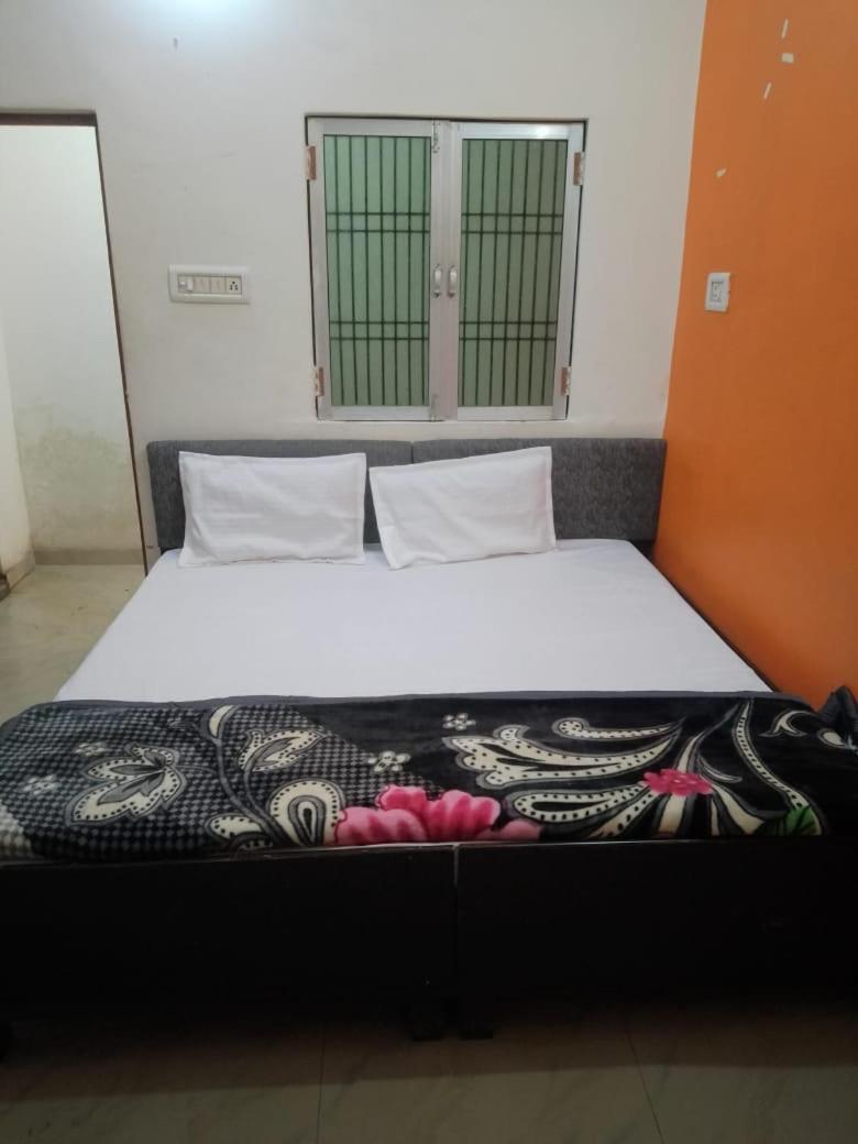 Khatu Shyam Guest House Ayodhya Eksteriør billede